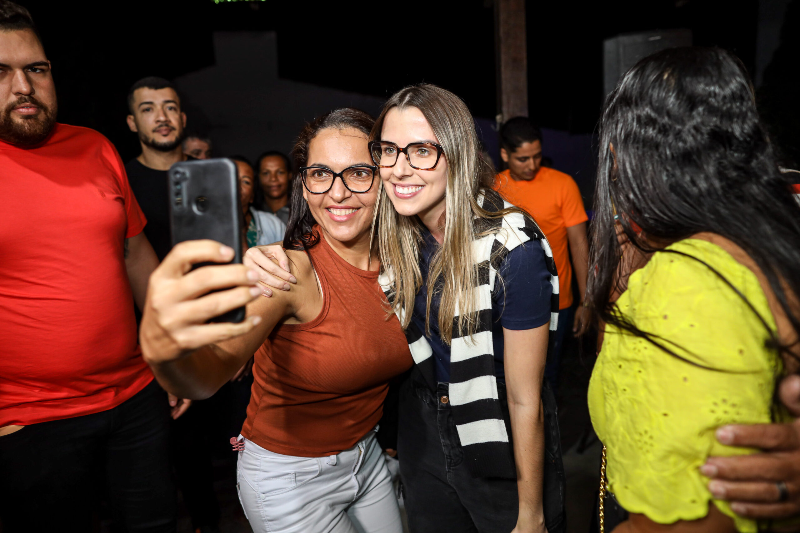 Juventude lagartense debate o futuro com Rafaela de Hilda na Colônia Treze