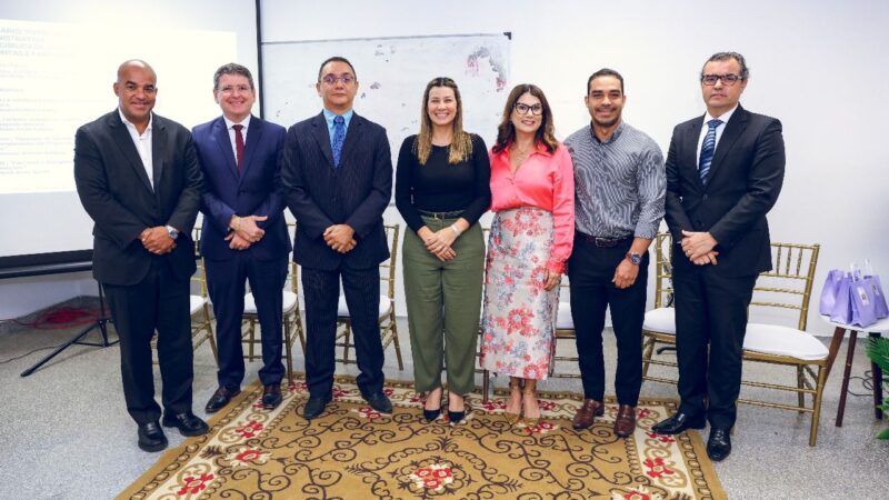 Prefeita Hilda Ribeiro prestigia lançamento da Escola de Governo em seminário na UFS