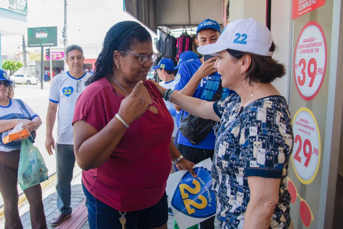 Emília destaca ações de combate à violência contra mulheres em Aracaju