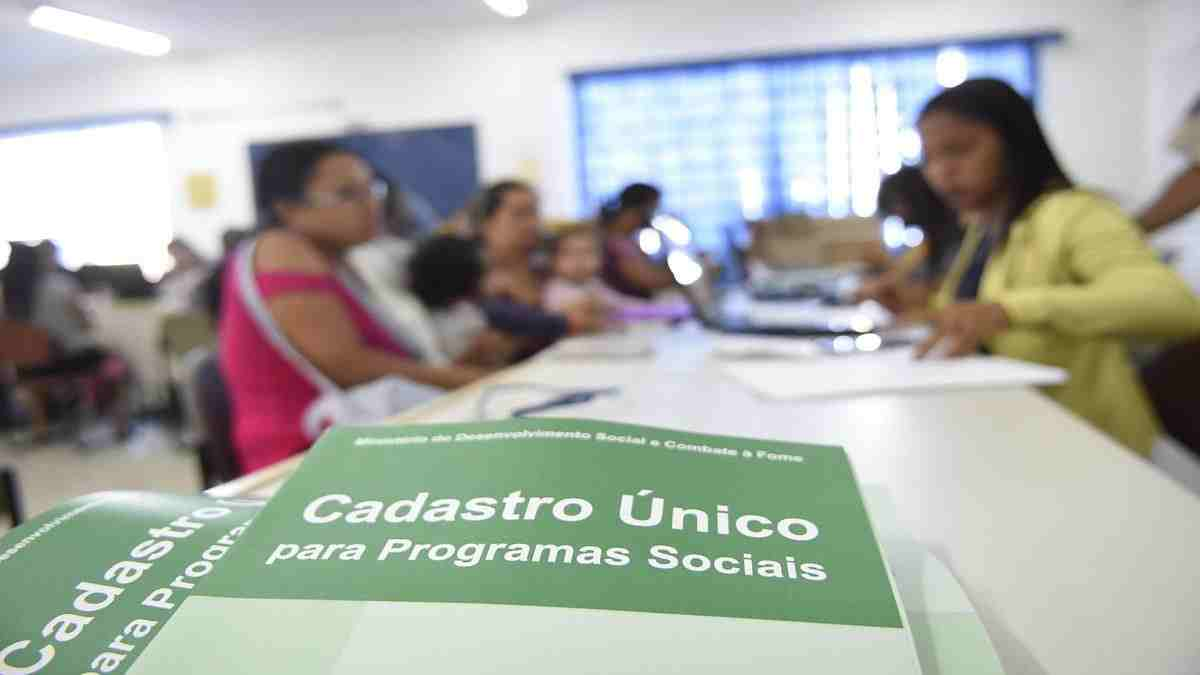 Mais de 300 mil pessoas devem atualizar CadÚnico para continuar recebendo o BPC