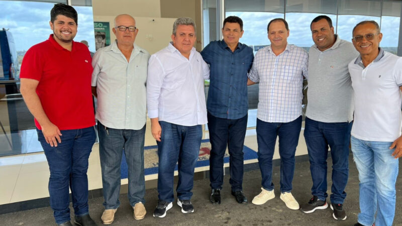 Valmir visita Hospital do Amor para buscar parceria para construção do hospital municipal de Itabaiana