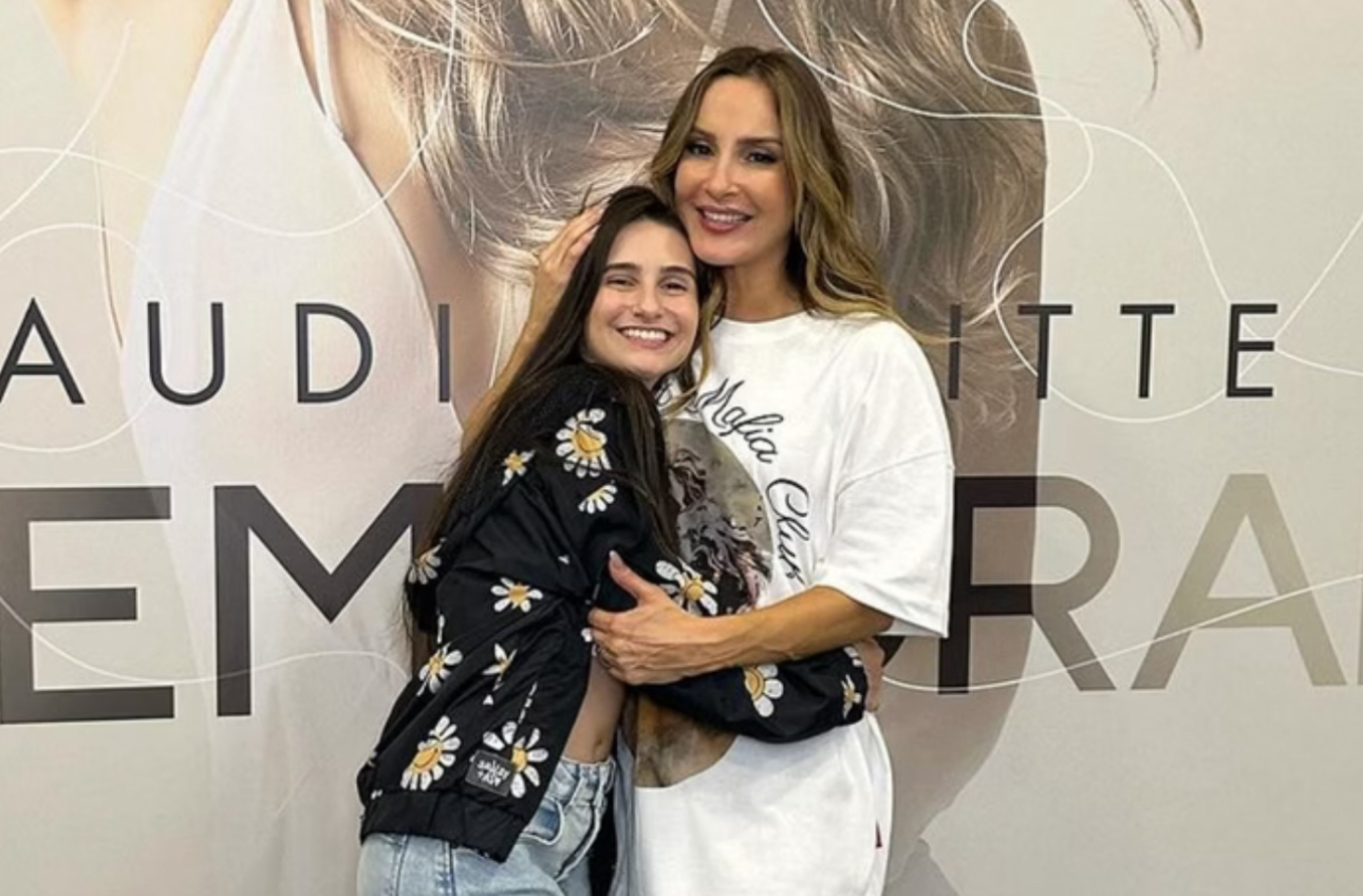 Balé de Claudia Leitte: Isabella Oliveira, de 21 anos, morre durante ensaio