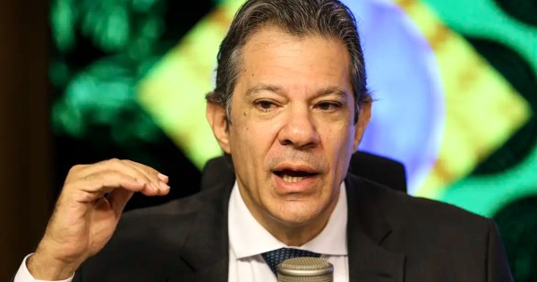 Crédito extraordinário para o INSS não está em discussão, diz Haddad