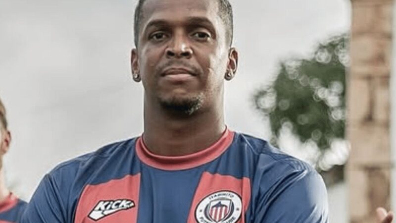 Atacante Jô ex-seleção brasileira é preso
