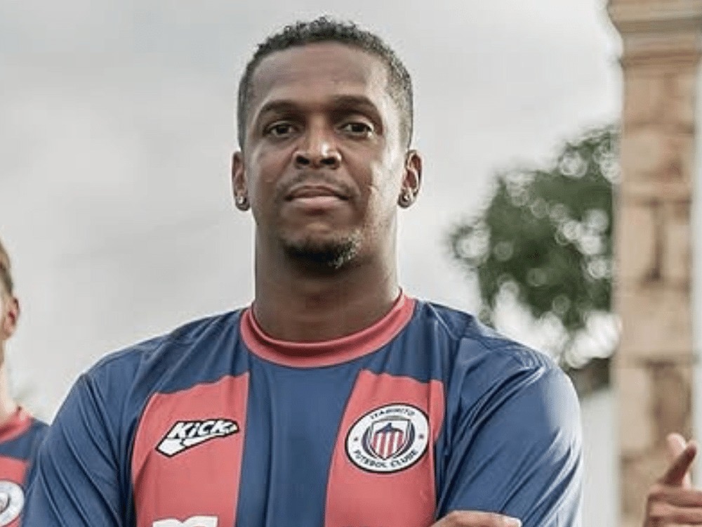 Atacante Jô ex-seleção brasileira é preso