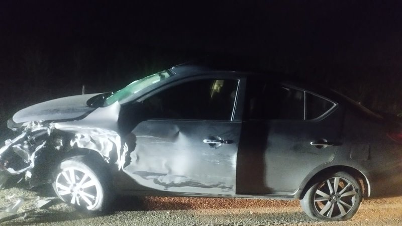 Colisão lateral entre dois carros é registrada na SE-431, em Rosário do Catete