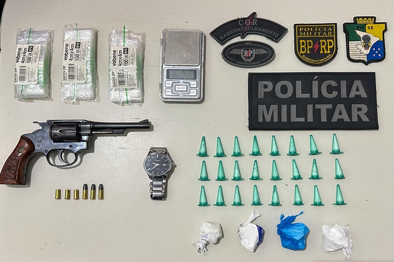PMSE apreende arma e drogas durante operação policial em Lagarto