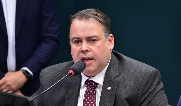 Proposta isenta de tributo a importação de material esportivo