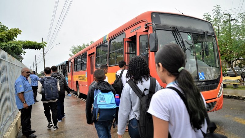 Assembleia Legislativa aprova projeto que limita a 10 anos a vida útil de veículos do transporte escolar