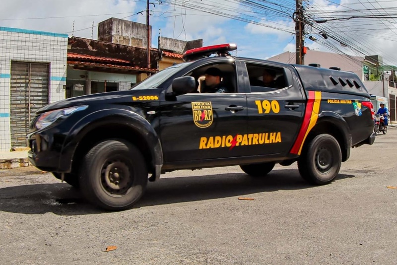 PMSE prende dupla em flagrante por tráfico interestadual de drogas na Rodoviária Nova de Aracaju