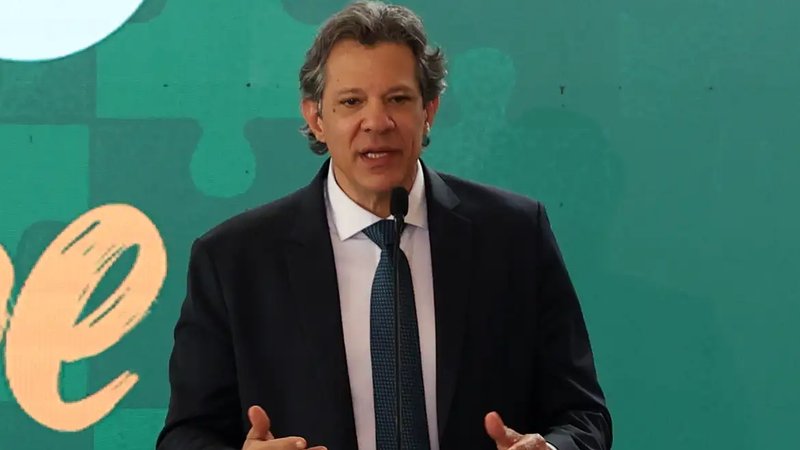 Haddad apresenta a Lula medidas contra impacto do tarifaço americano