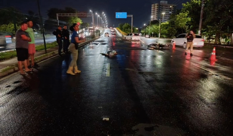 Homem morre atropelado por moto na avenida Tancredo Neves, em Aracaju