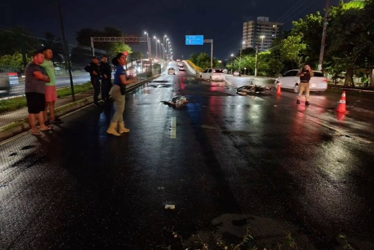 Homem morre atropelado por moto na avenida Tancredo Neves, em Aracaju