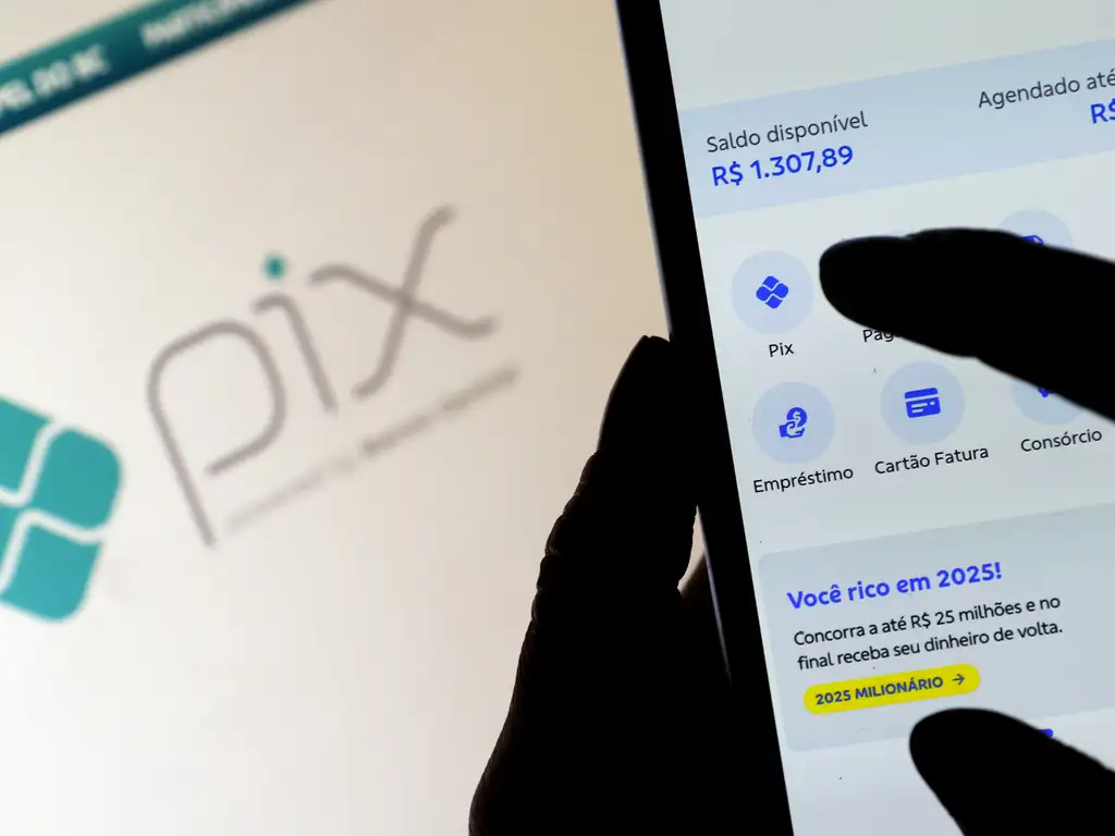 Pix vai ser taxado? Entenda a verdade por trás das tarifas do sistema
