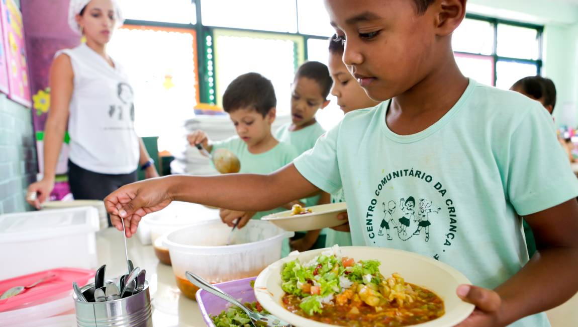 Políticas públicas visam combate a fome e acesso a alimentação adequada