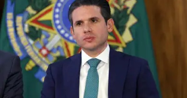 Motta afirma que isenção do IR pode entrar em pauta na semana que vem