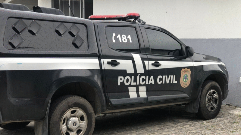 Investigado por importunação sexual em ônibus do transporte intermunicipal em Carira se apresenta à Polícia Civil