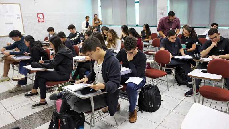 MEC divulga regras para vagas remanescentes do FIES 2025