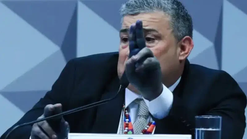 Presidente de sindicato ligado a fraudes do INSS é preso na CPMI