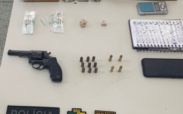 Homem é preso por tráfico de drogas e posse ilegal de arma de fogo em Nossa Senhora do Socorro