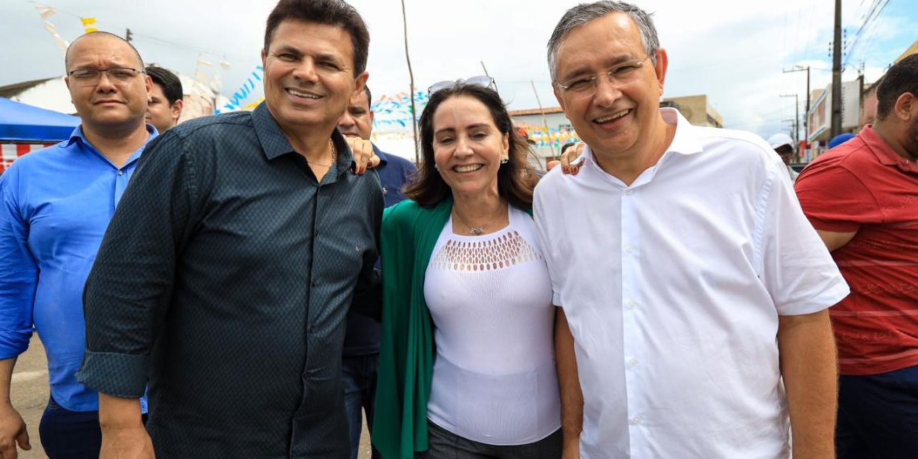 Eduardo Amorim poderá disputar o governo com apoios de Emília e Valmir
