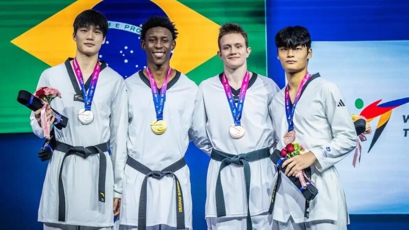 Henrique Marques conquista 2º ouro brasileiro no Mundial de Taekwondo