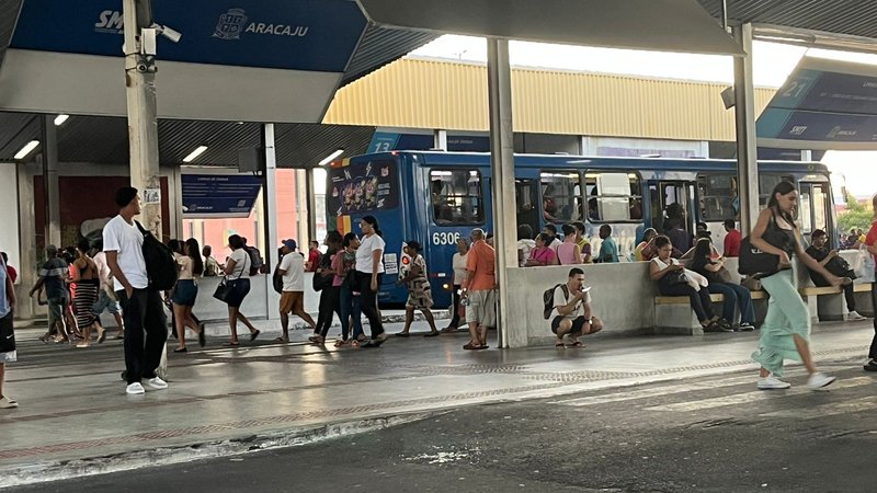 Desafios diários no transporte: a realidade de quem depende do ônibus em Aracaju