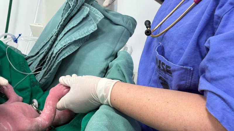 Parto de emergência é realizado após mãe sofrer acidente automobilístico em Lagarto