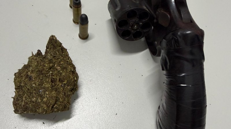 Operação em Propriá termina com um morto e um preso por tráfico de drogas