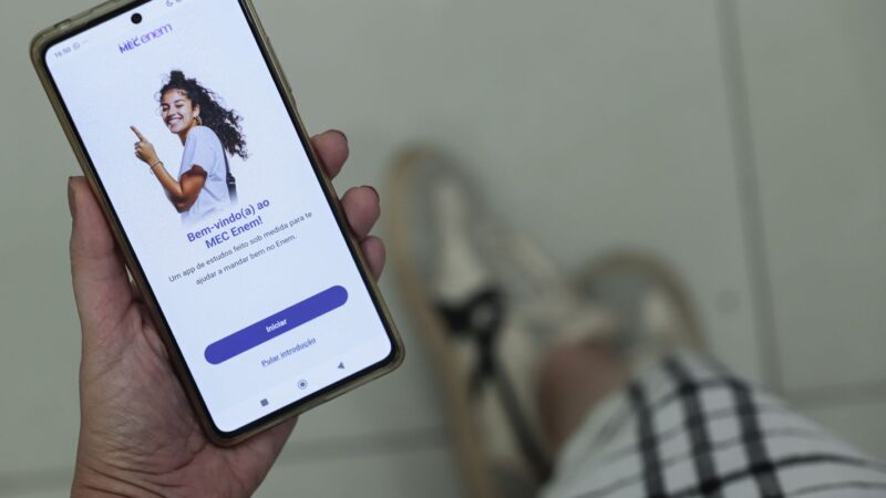 Candidatos do Enem 2025 podem revisar conteúdo por aplicativo oficial do MEC