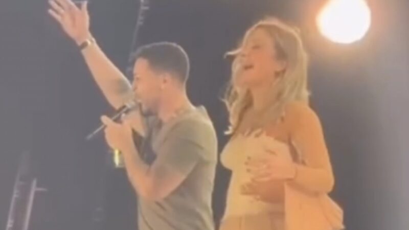 Carlinhos Maia é vaiado durante show de Claudia Leitte em Aracaju; e xinga público