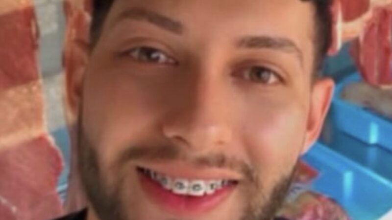 Jovem é morto a facadas ao tentar separar briga entre mulheres em Dores; cunhado fica ferido