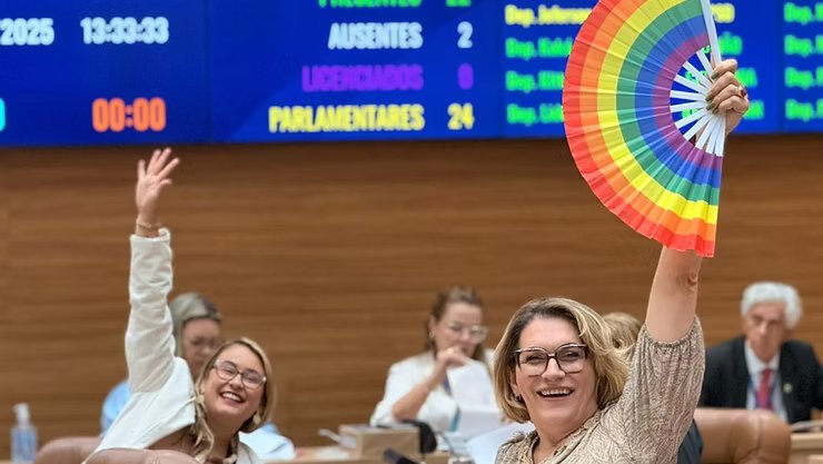 Alese aprova PEC de proteção à identidade de gênero