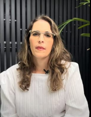 Compromisso ético, pedagógico e social: destaca Denise Ribeiro, psicóloga e co-fundadora da Abraço, sobre os novos decretos para o avanço da educação inclusiva