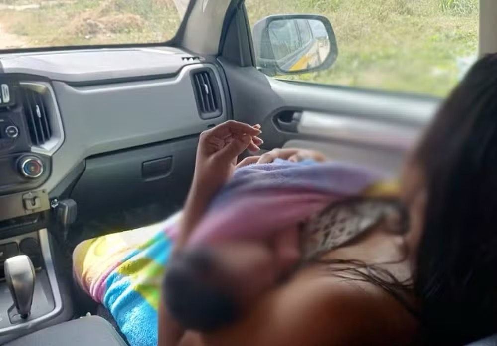 PRF socorre mãe e recém-nascida após parto domiciliar em Nossa Senhora do Socorro