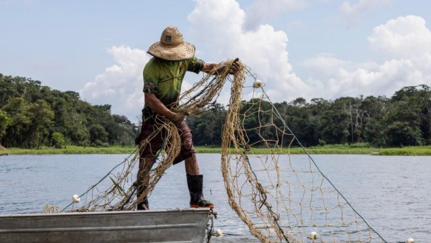 Pescadores têm até dia 31 para comprovar atividade e garantir seguro‑defeso