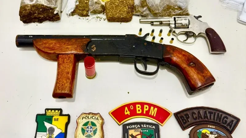 Polícia apreende armas, munições e maconha; dois suspeitos morrem em confronto em Porto da Folha