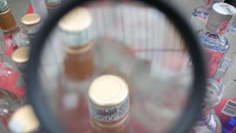 São Paulo registra 11 mortes e 51 intoxicações confirmadas por metanol adulterado