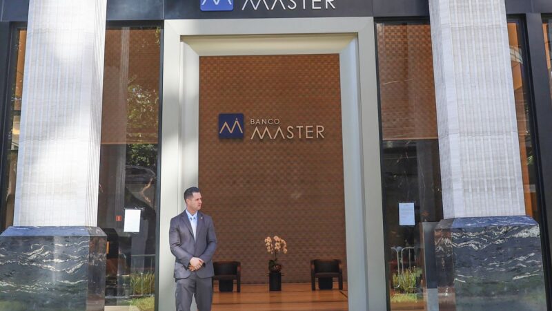 Justiça dos EUA confirma liquidação do Banco Master e congela ativos no país