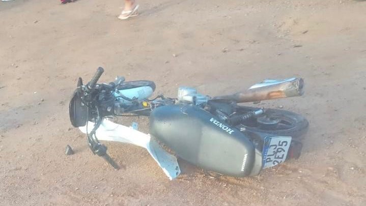 Motociclista morre após colidir com caminhão na BR-235, em Itabaiana