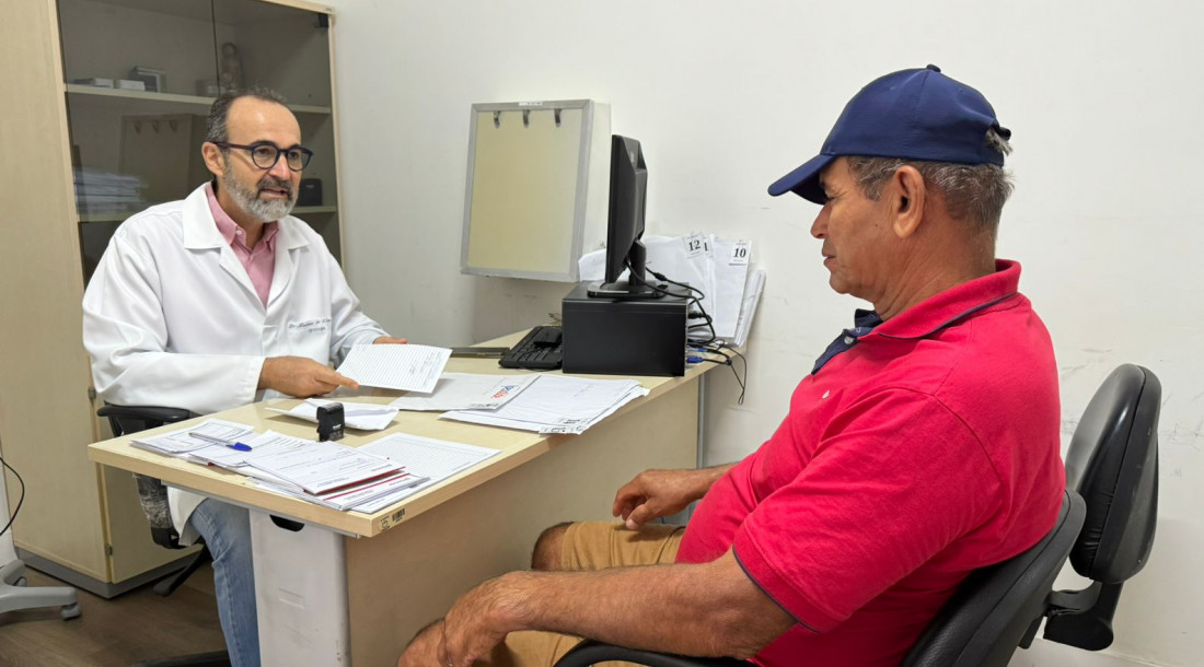 Pouca hidratação pode levar ao aumento dos cálculos renais durante o verão