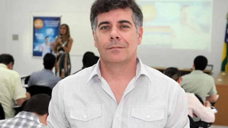 Professor Cristiano Ferronato morre aos 50 anos