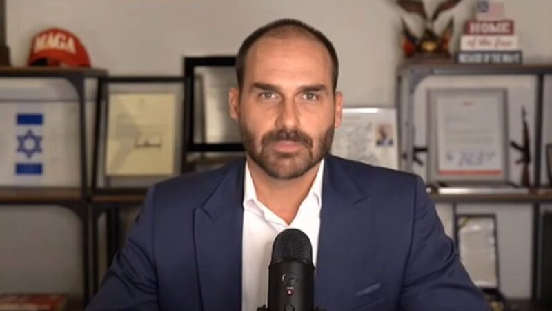 Ultimato da PF: Eduardo Bolsonaro deve retornar imediatamente ao cargo de policial sob pena de processo disciplinar