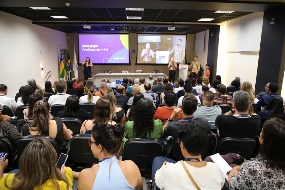 Uso da IA na educação é tema de Jornada Pedagógica em universidade