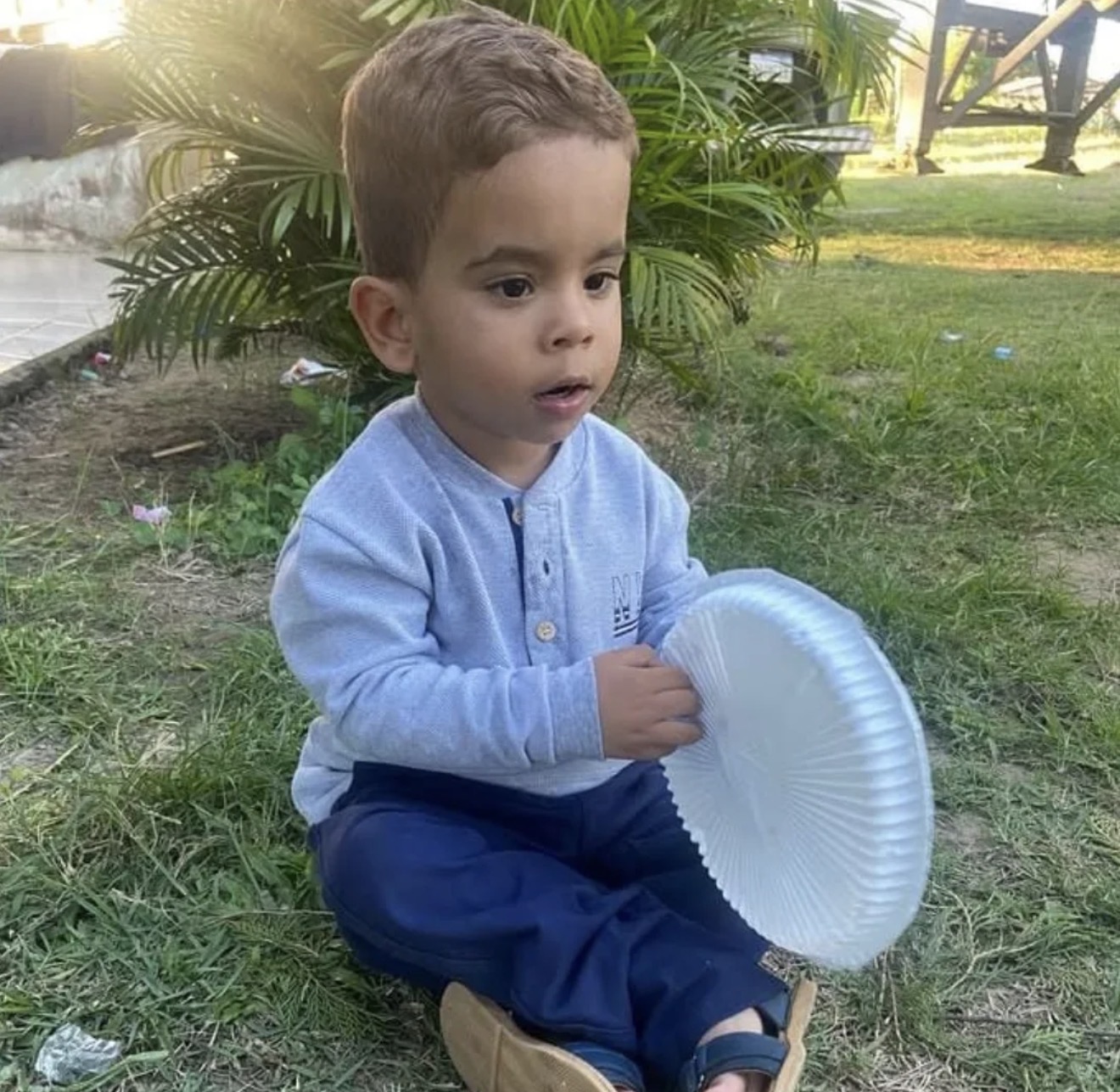 Criança de 3 anos morre afogada em açude