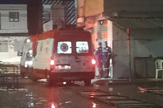 Duas pessoas são baleadas durante tentativa de homicídio no bairro Santa Maria