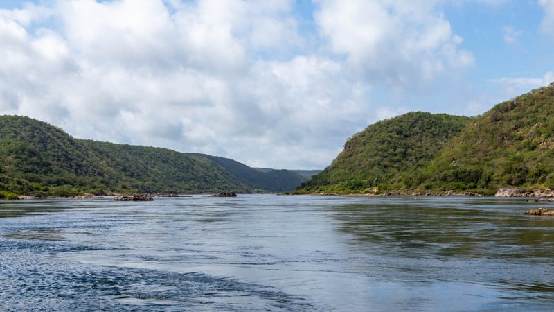 Jovem morre afogado em trecho do Rio São Francisco, em Canindé