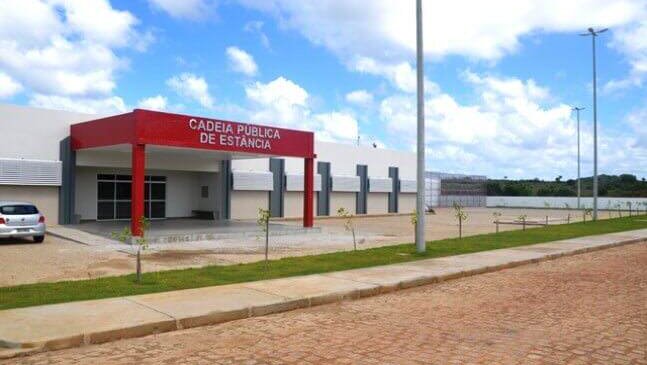 Detento é autuado por tentativa de feminicídio durante visita íntima em Estância