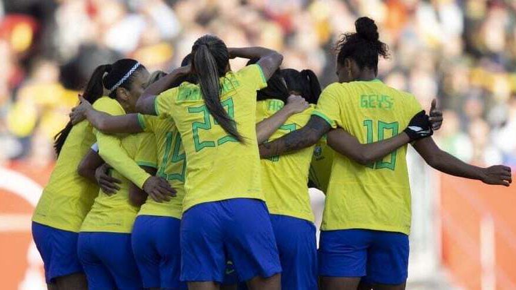 Alese aprova política estadual de incentivo ao futebol feminino em Sergipe