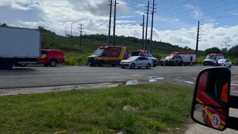 Colisão entre quatro motocicletas deixa cinco feridos na BR-235, em Itabaiana